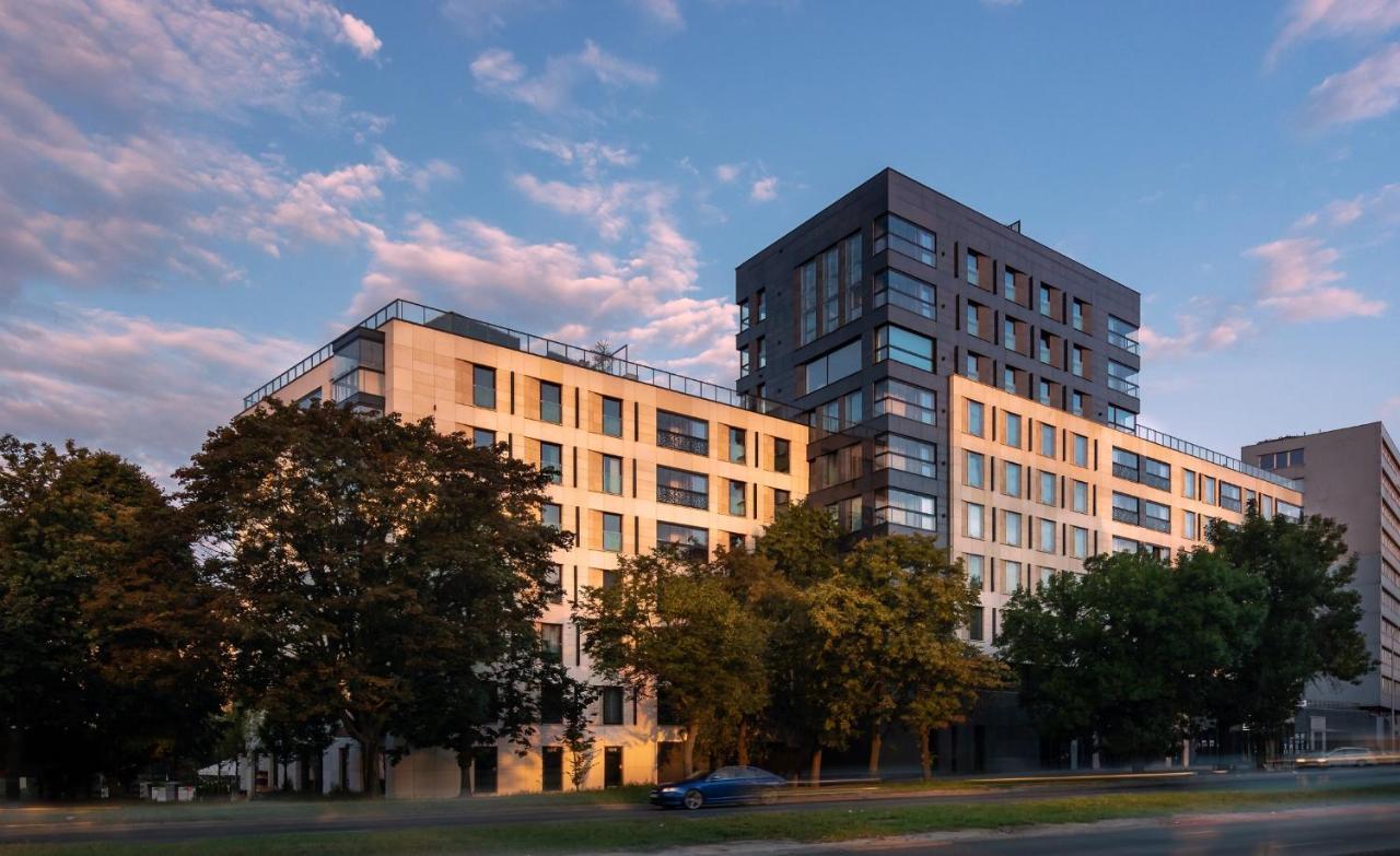 P&O Serviced Apartments Solec Warszawa Exteriör bild