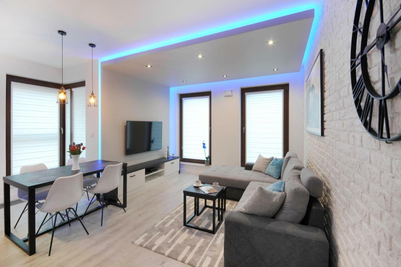 P&O Serviced Apartments Solec Warszawa Exteriör bild