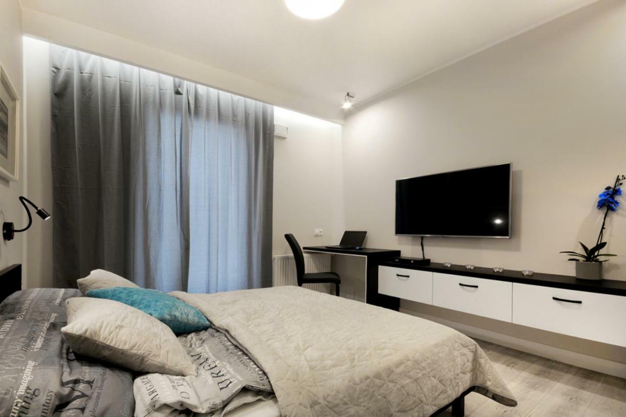 P&O Serviced Apartments Solec Warszawa Exteriör bild