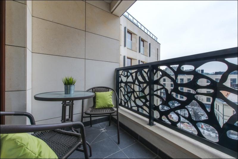 P&O Serviced Apartments Solec Warszawa Exteriör bild