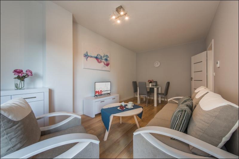 P&O Serviced Apartments Solec Warszawa Exteriör bild